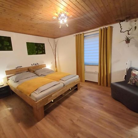 Ferienhaus Kaerntnergmiat 펠드키르첸인칸텐 외부 사진